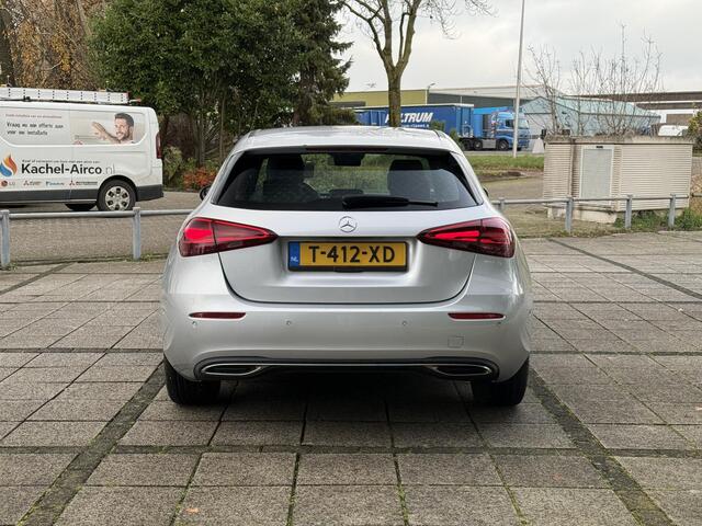 Mercedes-Benz A-KLASSE 180 Aut. Luxury Line | Navi | Camera | Leder |