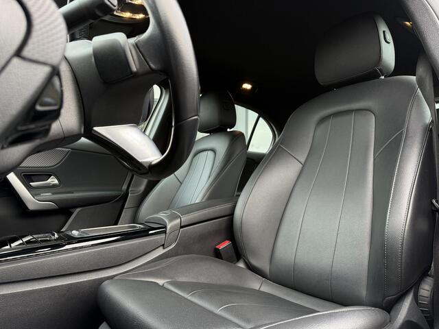 Mercedes-Benz A-KLASSE 180 Aut. Luxury Line | Navi | Camera | Leder |