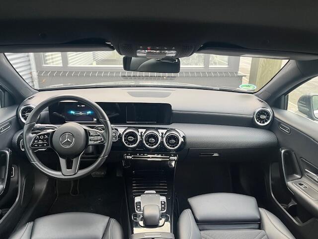 Mercedes-Benz A-KLASSE 200