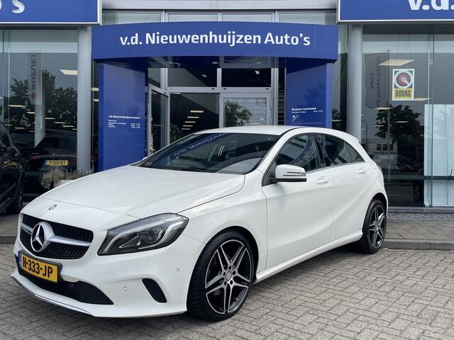 Mercedes-Benz A-KLASSE 180 Ambition | Elk stoelen geheugen functie | Stoelverwarming | Parkeersensoren |