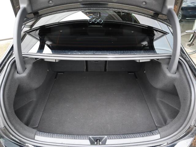 Mercedes-Benz A-KLASSE 200 AMG Line