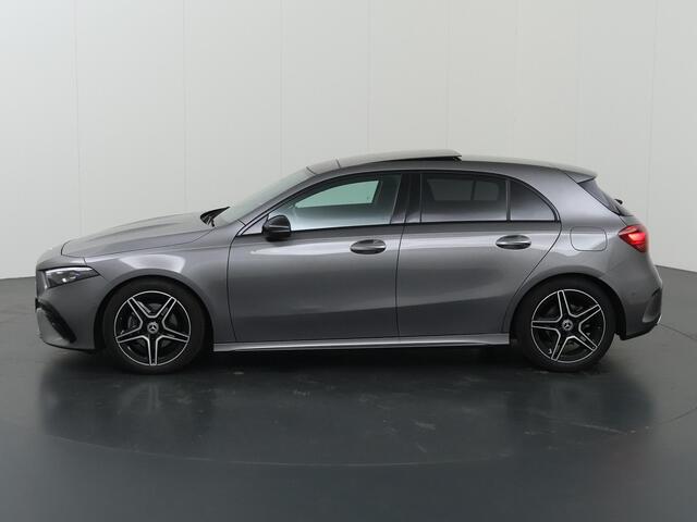 Mercedes-Benz A-KLASSE 180 AMG Line | Premium pack | Night pakket | Panoramadak | Stoelverwarming |