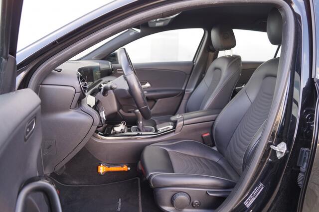 Mercedes-Benz A-KLASSE 180d Premium Style -LED-NAVI-ECC-PDC-CAM-