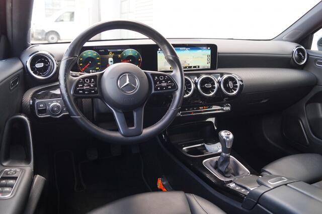 Mercedes-Benz A-KLASSE 180d Premium Style -LED-NAVI-ECC-PDC-CAM-