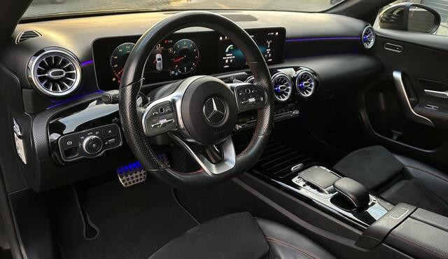 Mercedes-Benz A-KLASSE 200 Bns Sol. AMG