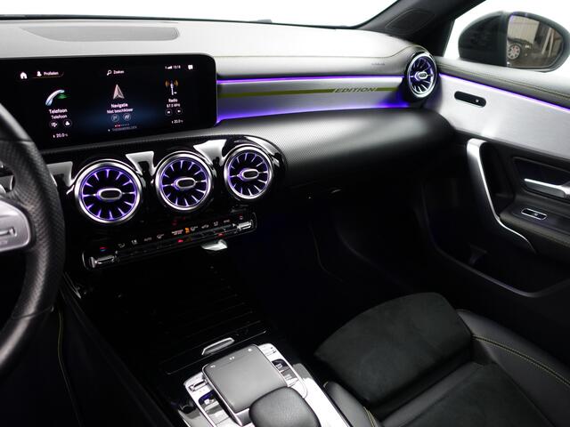 Mercedes-Benz A-KLASSE 200 AMG Premium Plus Aut- Panoramadak, Sfeerverlichting, 360 Camera, Night Edition Package, Xenon Led