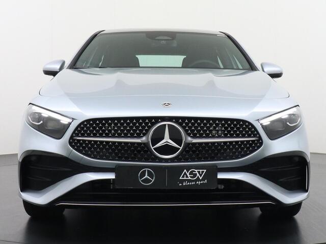 Mercedes-Benz A-KLASSE 250 e Business Solution AMG | Achteruitrijcamera | Apple Carplay & Android Auto | Multibeam Led | DAB+ Radio | Cruise Control | Sfeerverlichting | 18" Lichtmetalen AMG Velgen