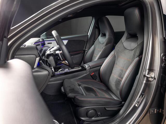Mercedes-Benz A-KLASSE Hatchback 250 e AMG Line Panorama dak