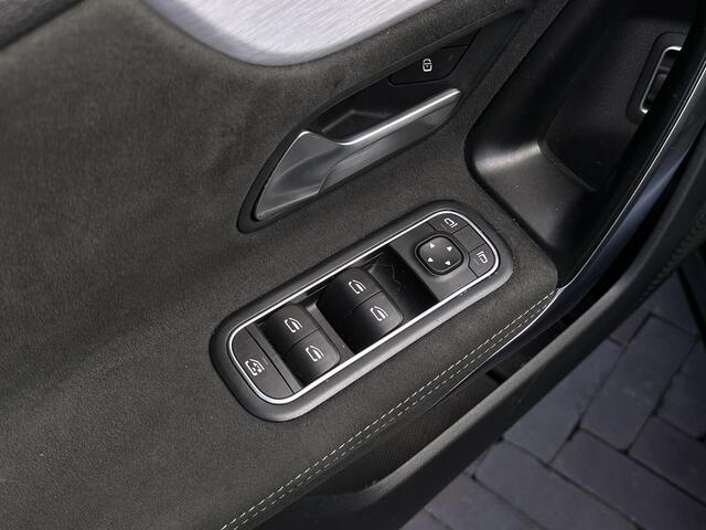 Mercedes-Benz A-KLASSE 250 e Business Solution AMG Limited Panoramadak Ambient Widescreen AMG Cruise Camera
