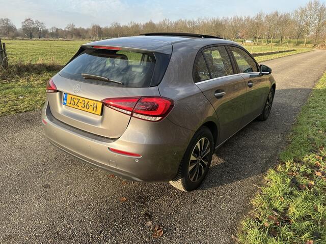 Mercedes-Benz A-KLASSE 200 4Matic Premium .