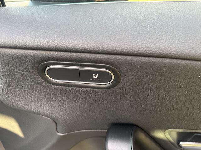 Mercedes-Benz A-KLASSE 200 4Matic Premium .