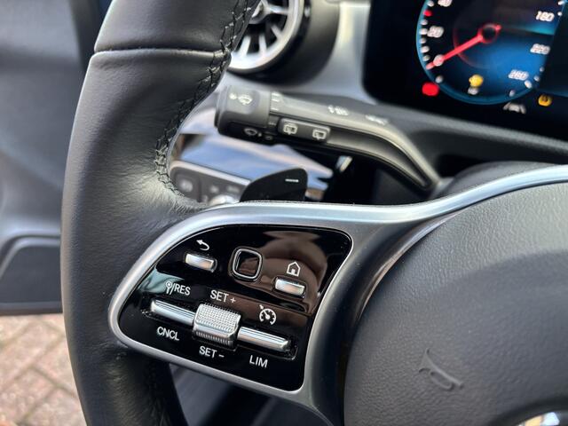 Mercedes-Benz A-KLASSE 180 Luxury Line Automaat Full LED / Navigatie / Camera