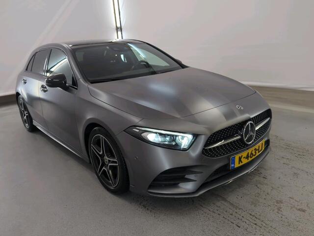 Mercedes-Benz A-KLASSE 180 AMG Panoramadak Sfeerverlichting Camera Elektr.-Stoelen Leer/Alcantara