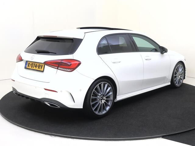 Mercedes-Benz A-KLASSE 180 Premium | AMG-Line | Panorama-dak | Multi-spaaks 19"