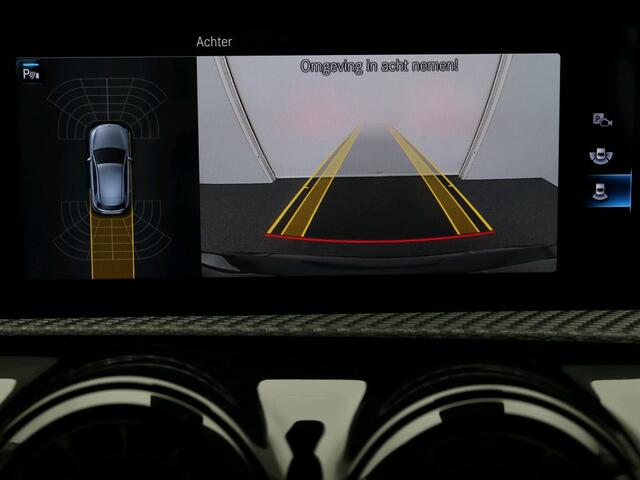 Mercedes-Benz A-KLASSE 160 Business Solution Ledkoplampen | Achteruitrijcamera | Stoelverwarming voor | Spiegelpakket | Navigatie. Inclusief 24 maanden Mercedes-Benz Certified garantie voor Europa.