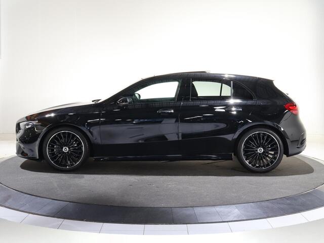 Mercedes-Benz A-KLASSE 180 Business Solution AMG | Panoramaschuifdak | Premium Plus | 19"AMG-velgen | Head-up display | Dodehoekassistent |