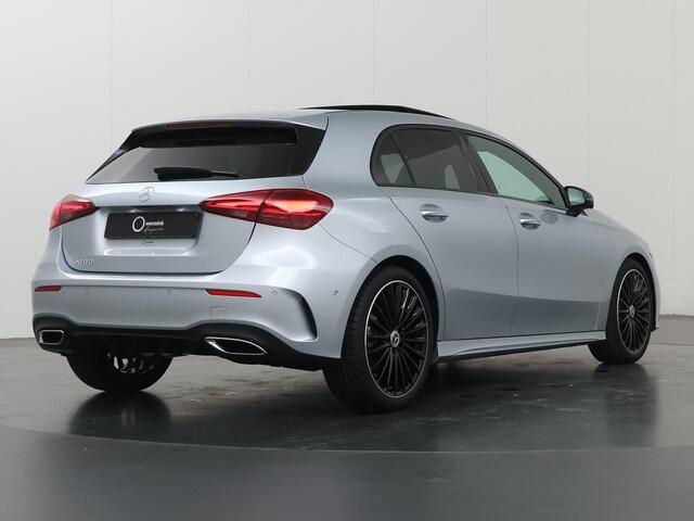 Mercedes-Benz A-KLASSE 180 Business Solution AMG | Panoramaschuifdak | Premium plus | Head-Up | Stoelverwarming | Achteruitrijcamera | MULTIBEAM LED |