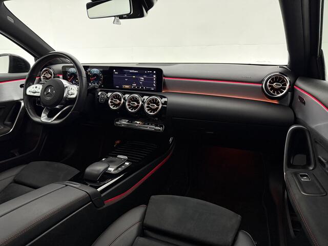 Mercedes-Benz A-KLASSE 180 AMG | Pano | Sfeer | Virtual | Camera | Carplay | Cruise | Navi | NAP
