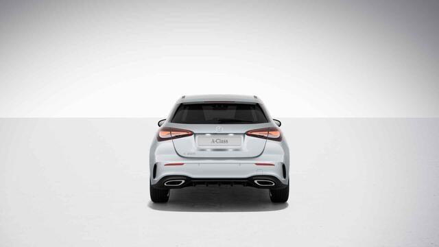 Mercedes-Benz A-KLASSE 200 AMG Line | Night | Panoramadak | Multibeam | Stoelverwarming | Achteruitcamera |