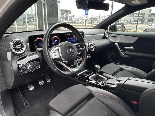 Mercedes-Benz A-KLASSE 160 AMG | Night pakket | Sfeerverlichting