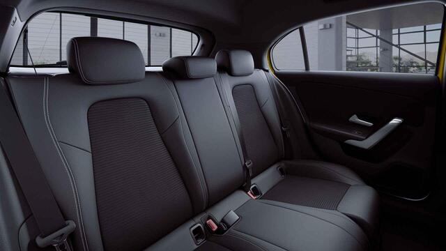 Mercedes-Benz A-KLASSE 250 e Premium | Night | Widescreen |