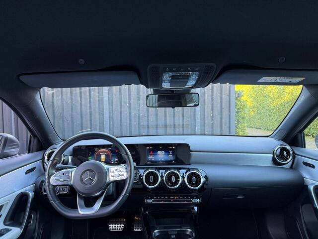 Mercedes-Benz A-KLASSE 250 e AMG Line
