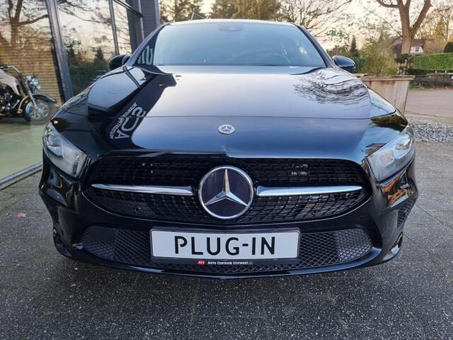 Mercedes-Benz A-KLASSE 250 e | AMG | 2022 | Ambient light | Widescreen | 66dkm | Rijklaar | Nieuwstaat!