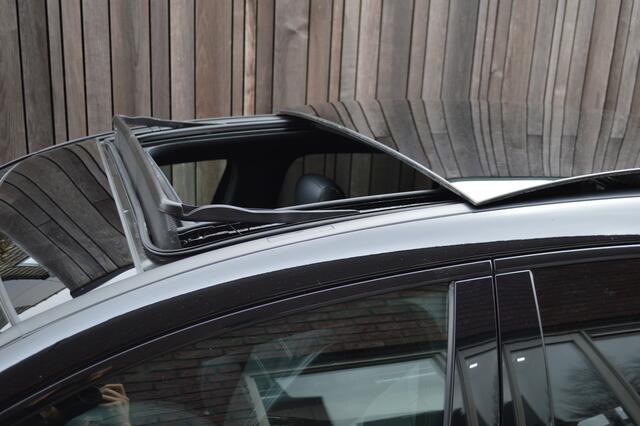 Mercedes-Benz A-KLASSE 200 AMG Led Panorama Distronic Widescreen Sfeer Camera Night Pdc