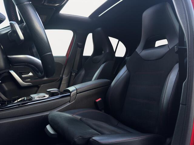 Mercedes-Benz A-KLASSE 180 136PK AMG Night Pano *NL-AUTO*