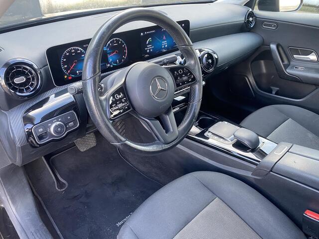 Mercedes-Benz A-KLASSE 180 Business Solution