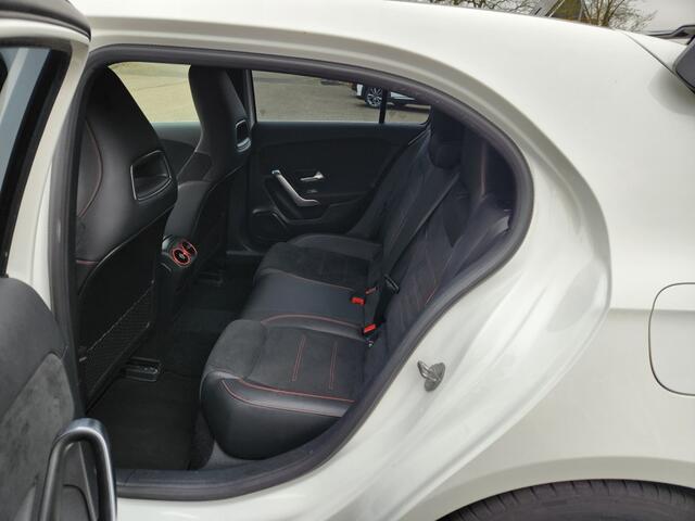 Mercedes-Benz A-KLASSE 200 Business Sol. AMG, Sportstoelen, Camera, Clima, Widescreen