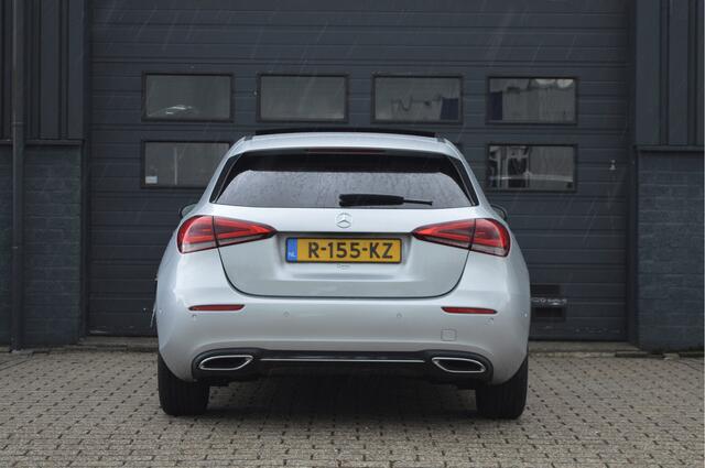 Mercedes-Benz A-KLASSE 180 Luxury Line | PANO | ACC | CAM | KEYLESS | SFEERVERLICHTING |