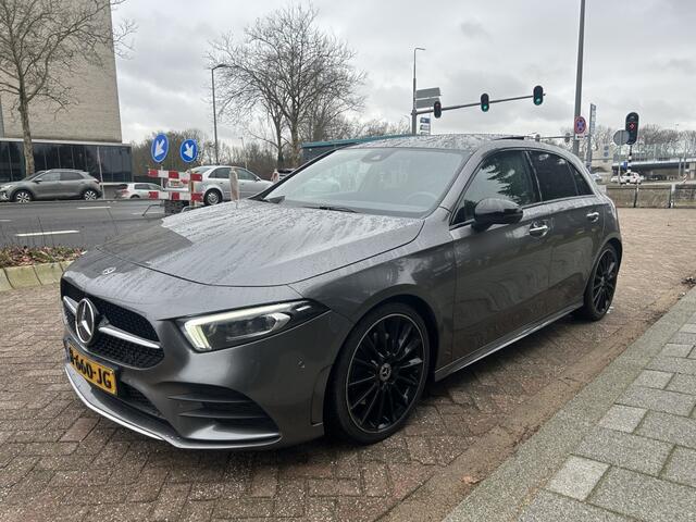 Mercedes-Benz A-KLASSE 220 Edition AMG PANO KEYLESS CAMERA