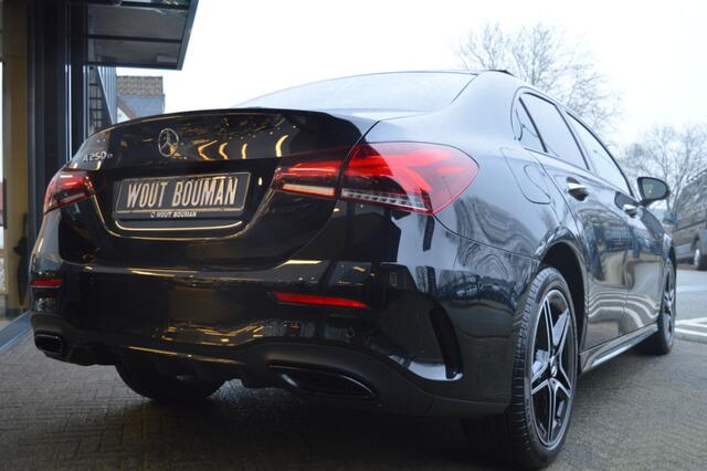 Mercedes-Benz A-KLASSE 250 e AMG Led Panorama Distronic Keyless Camera Night Augmented Pdc