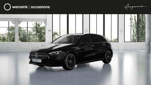 Mercedes-Benz A-KLASSE 180 Business Solution AMG | Premium Plus | Panoramadak | HUD | Stoelverwarming | Parkeercamera | Multibeam LED | Keyless Entry/Go |