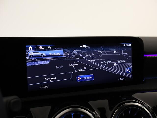 Mercedes-Benz A-KLASSE 250 e Star Edition Panoramadak | Distronic | Dode Hoek Ass | Alarm | Keyless Go | Sfeerverlichting | Inclusief 24 maanden Mercedes-Benz Certified garantie voor Europa.