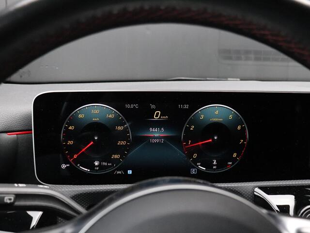 Mercedes-Benz A-KLASSE 160 | AMG LINE | SPORTSTOELEN | CAMERA | APPLE CARPLAY | CRUISE | NAVI | STOELVERW. |