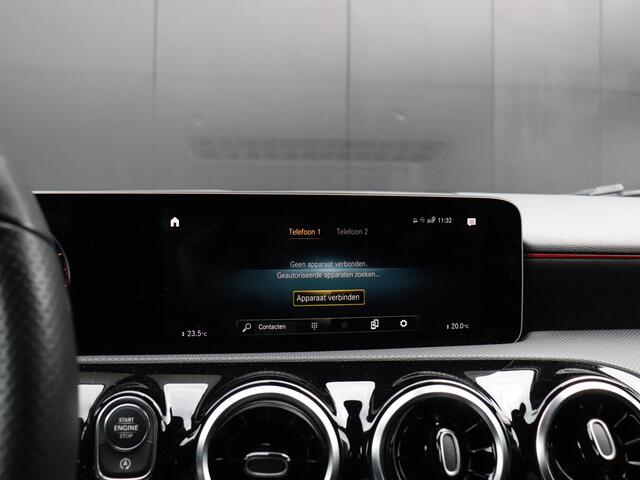 Mercedes-Benz A-KLASSE 160 | AMG LINE | SPORTSTOELEN | CAMERA | APPLE CARPLAY | CRUISE | NAVI | STOELVERW. |