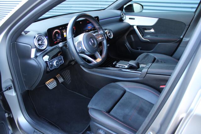 Mercedes-Benz A-KLASSE 250 e Business Solution AMG Limited Sfeerverlichting Camera Leer/Alcantara