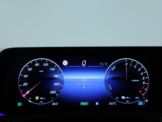 Mercedes-Benz A-KLASSE 250 e Business Solution AMG | AMG Line Plus pakket | Trekhaak | Nightpakket | 360°-camera | Dodehoekassistent | Antidiefstalpakket | Inclusief 24 maanden Mercedes-Benz Certified garantie voor Europa.