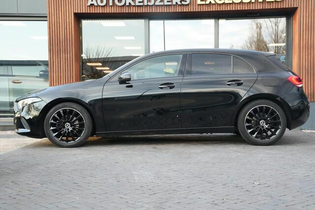 Mercedes-Benz A-KLASSE 160 Ambient LED Leer/Stof Camera