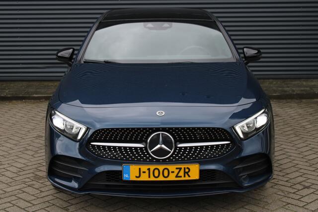 Mercedes-Benz A-KLASSE 250 e AMG Limited Panoramdak Sfeerverlichting Leer/Alcantara