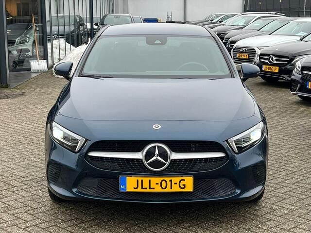 Mercedes-Benz A-KLASSE 250e AUT8 Premium LEDER SFEER KEY-LESS GO MULTIBEAM 360-CAMERA TREKHAAK