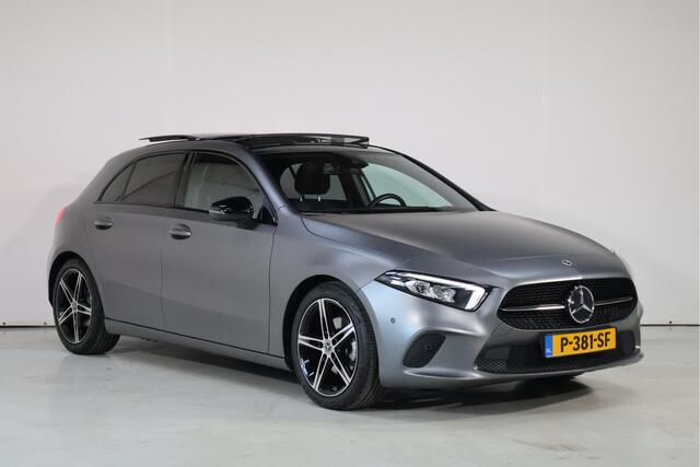 Mercedes-Benz A-KLASSE 180 Luxury Line | Camera | Magno | Pano | Leder