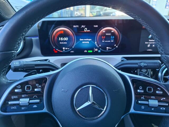 Mercedes-Benz A-KLASSE 250e PREMIUM AUTOMAAT PHEV LEDER NAVI LMV PDC-CAMERA