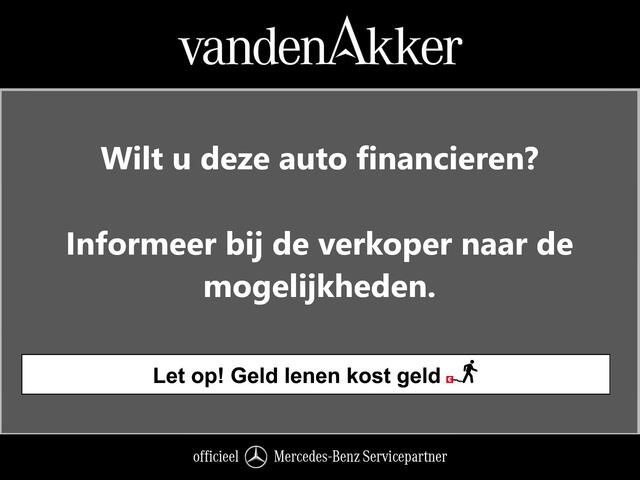 Mercedes-Benz A-KLASSE 250e AMG // Panoramadak // Distronic // Carplay // 18" // Nightpakket // All Season Banden // Widescreen