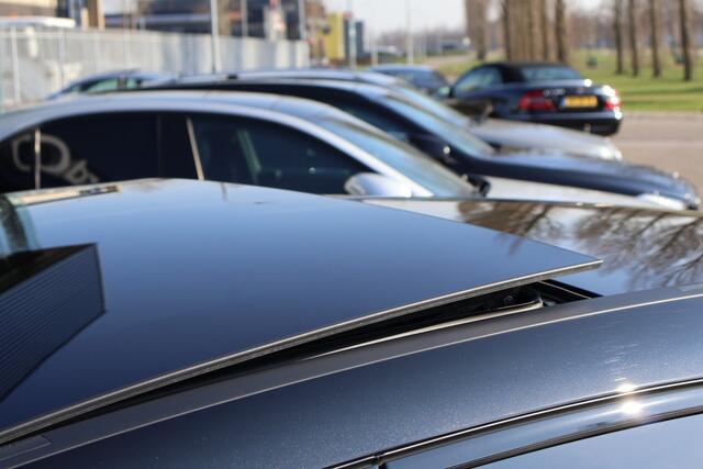 Mercedes-Benz A-KLASSE 180 Business Solution AMG I 2025 I Panorama dak I Multibeam l 360 camera I KEYLESS I Sfeerverlichting I Stoelverwarming I Spaak velgen I I Nightpakket I Nederlandse auto I BTW I