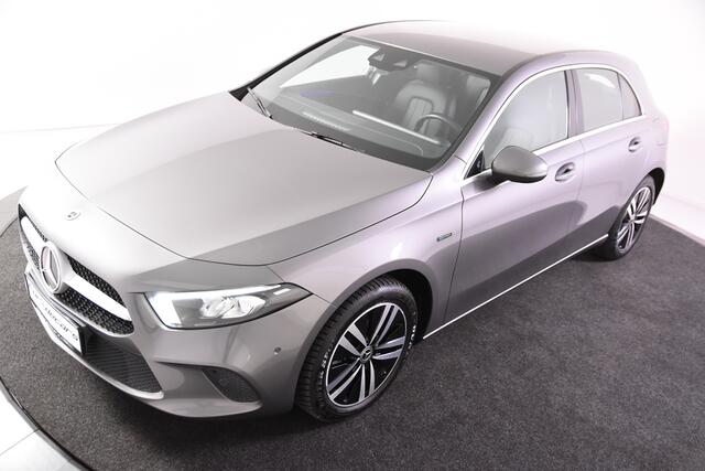 Mercedes-Benz A-KLASSE 250 e *Leer*Navigatie*Ambiente*Trekhaak*
