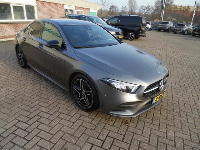 Mercedes-Benz A-KLASSE 180 Business Solution AMG