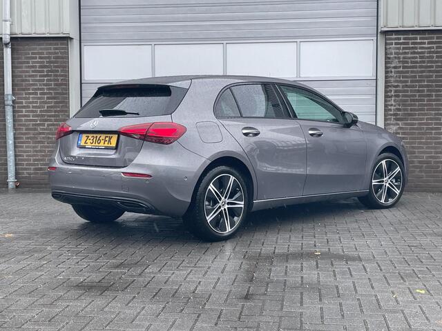 Mercedes-Benz A-KLASSE 250 e Luxury Line | Panoramadak | Nightpakket |